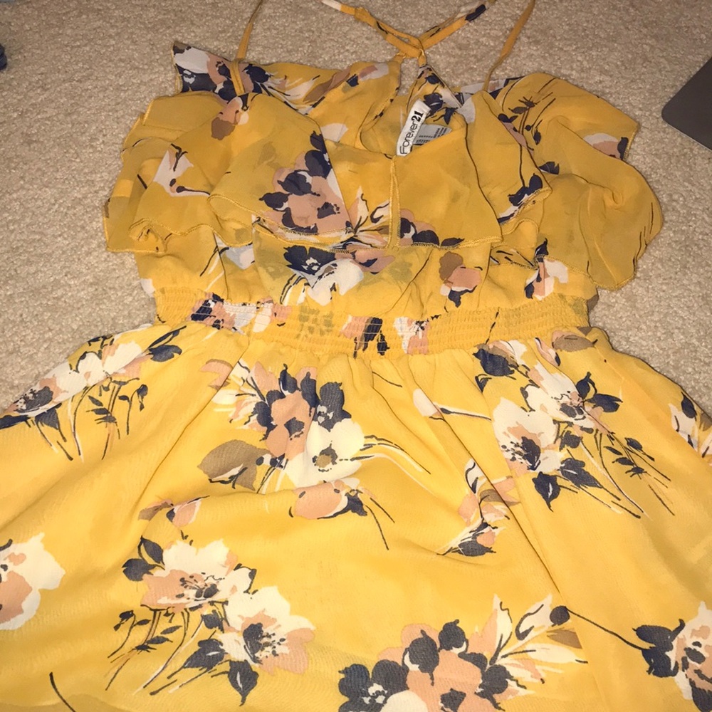 Floral criss cross blouse